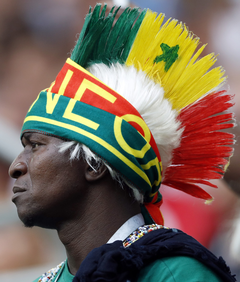 Fan World Cup ấn tượng với khuôn mặt nhiều sắc màu - Ảnh 12. Fan World Cup ấn tượng với khuôn mặt nhiều sắc màu - Ảnh 12.