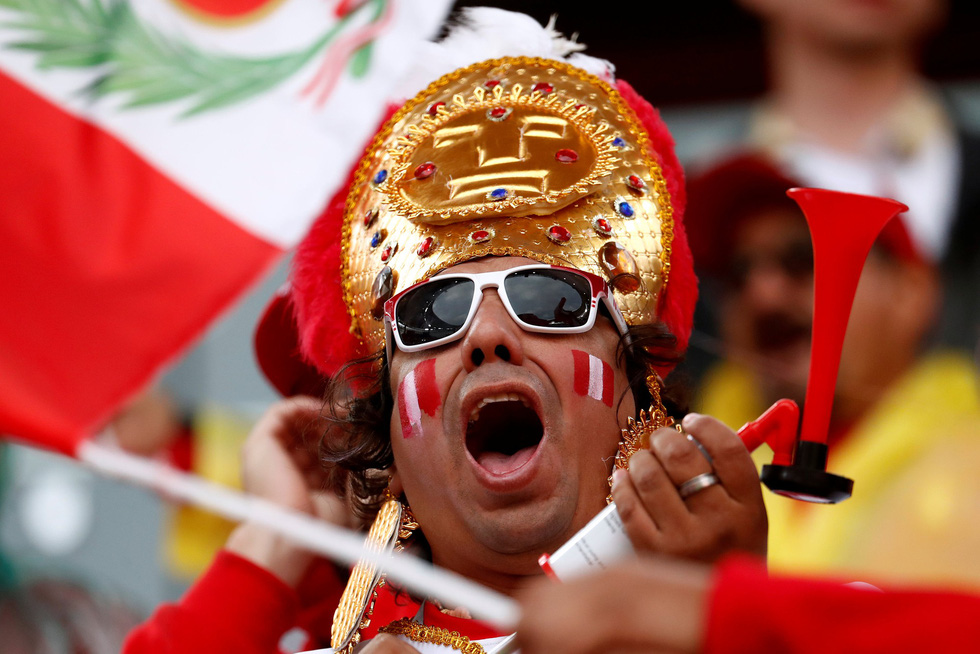Khán đài World Cup: Sàn diễn thời trang lớn nhất thế giới - Ảnh 14.