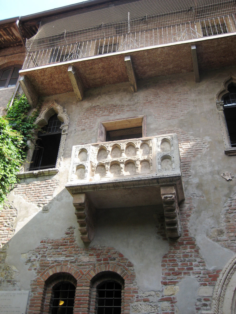 Đến nhà nàng Giulietta - người yêu của Romeo - Ảnh 3.