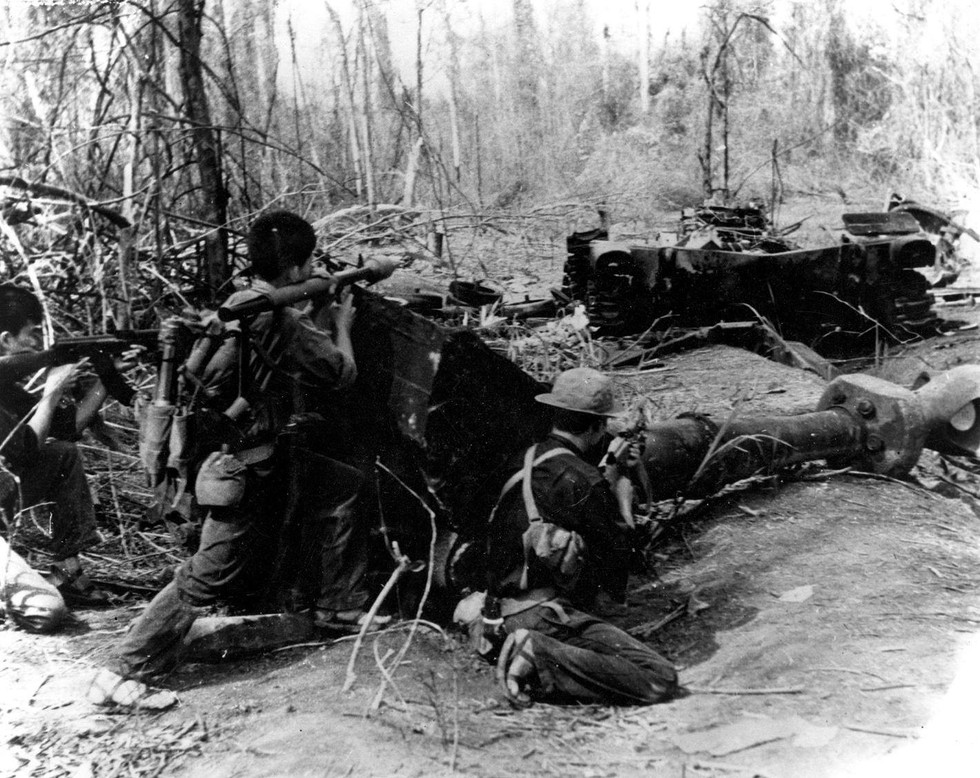 Bộ ảnh đặc biệt năm Mậu Thân 1968 của quân đội Mỹ - Ảnh 35. Bộ ảnh đặc biệt năm Mậu Thân 1968 của quân đội Mỹ - Ảnh 35.