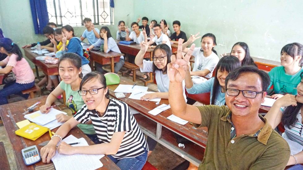 Tiếp sức đến trường: Nhận ân tình trả lại yêu thương - Ảnh 4. Tiếp sức đến trường: Nhận ân tình trả lại yêu thương - Ảnh 4.