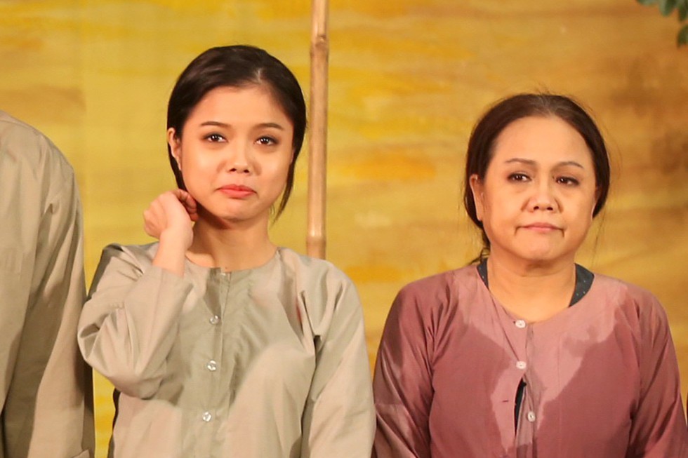Hoàng Vân Anh: Đào thương đi chậm - Ảnh 5. Hoàng Vân Anh: Đào thương đi chậm - Ảnh 5.