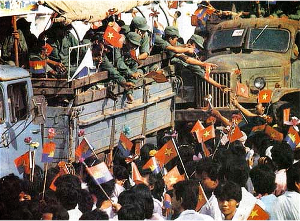 Đại tướng Lê Đức Anh - Tà Sáu Việt Nam của nhân dân Campuchia - Ảnh 2.