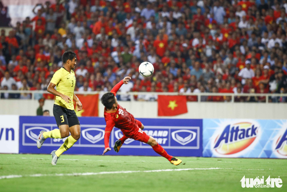 Chùm ảnh ấn tượng trận Việt Nam - Malaysia 1-0 - Ảnh 1. Chùm ảnh ấn tượng trận Việt Nam - Malaysia 1-0 - Ảnh 1.