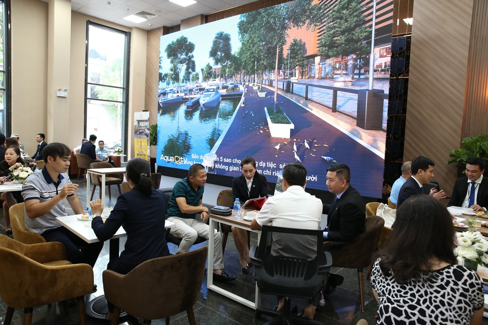Đô thị sinh thái thông minh Aqua City ra mắt giới đầu tư Hà Nội - Ảnh 1. Đô thị sinh thái thông minh Aqua City ra mắt giới đầu tư Hà Nội - Ảnh 1.