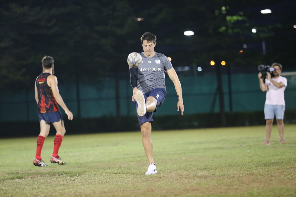 Nhà vô địch World Cup Rugby đến Việt Nam tìm nguồn cội - Ảnh 6. Nhà vô địch World Cup Rugby đến Việt Nam tìm nguồn cội - Ảnh 6.