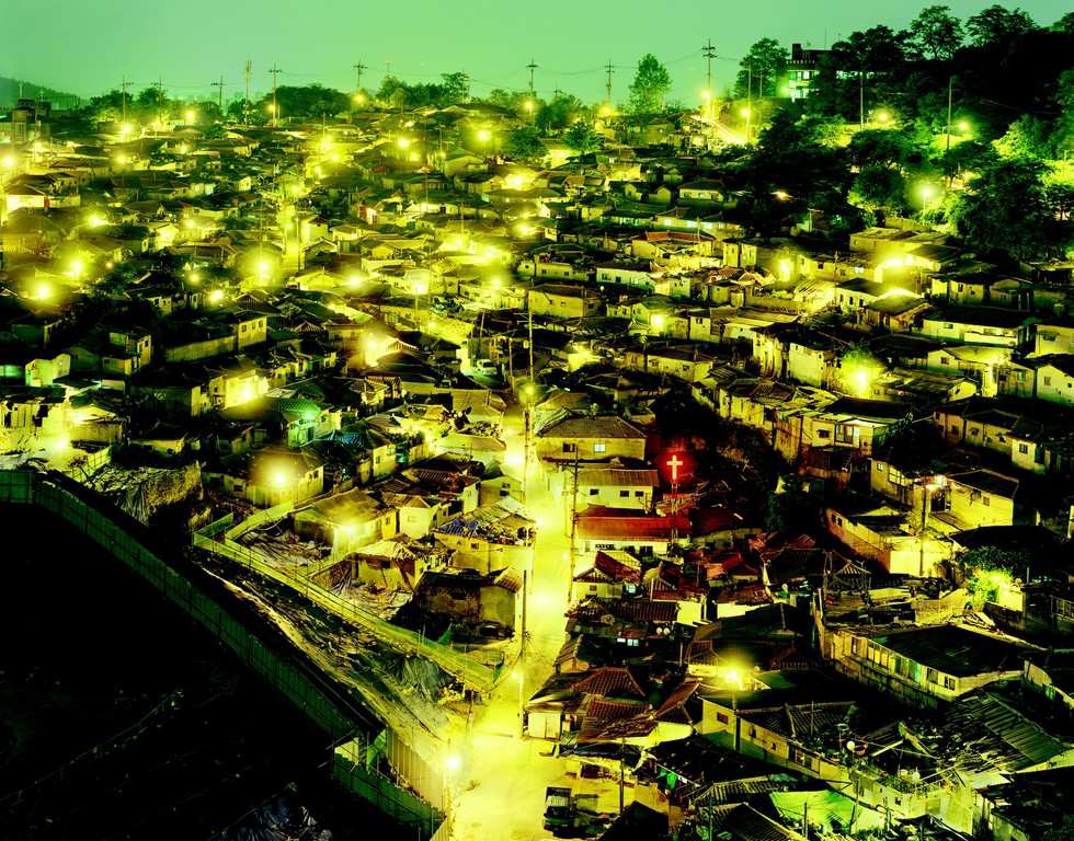 Những đứt gãy trong siêu đô thị Seoul - Ảnh 8. Những đứt gãy trong siêu đô thị Seoul - Ảnh 8.