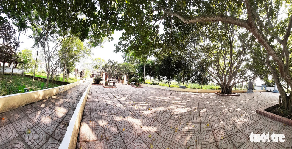 Toàn cảnh chùa Linh Sâm triệu đô xây chui trên đất di tích đền cổ - Ảnh 4. Toàn cảnh chùa Linh Sâm triệu đô xây chui trên đất di tích đền cổ - Ảnh 4.