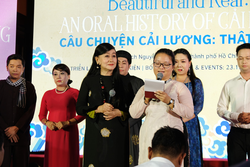 Người cải lương gặp gỡ công chúng tại Đường sách - Ảnh 3. Người cải lương gặp gỡ công chúng tại Đường sách - Ảnh 3.