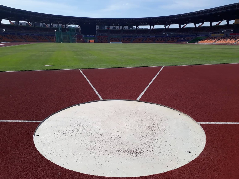 Sân thi đấu điền kinh đẹp long lanh sẵn sàng cho SEA Games 30 - Ảnh 8. Sân thi đấu điền kinh đẹp long lanh sẵn sàng cho SEA Games 30 - Ảnh 8.