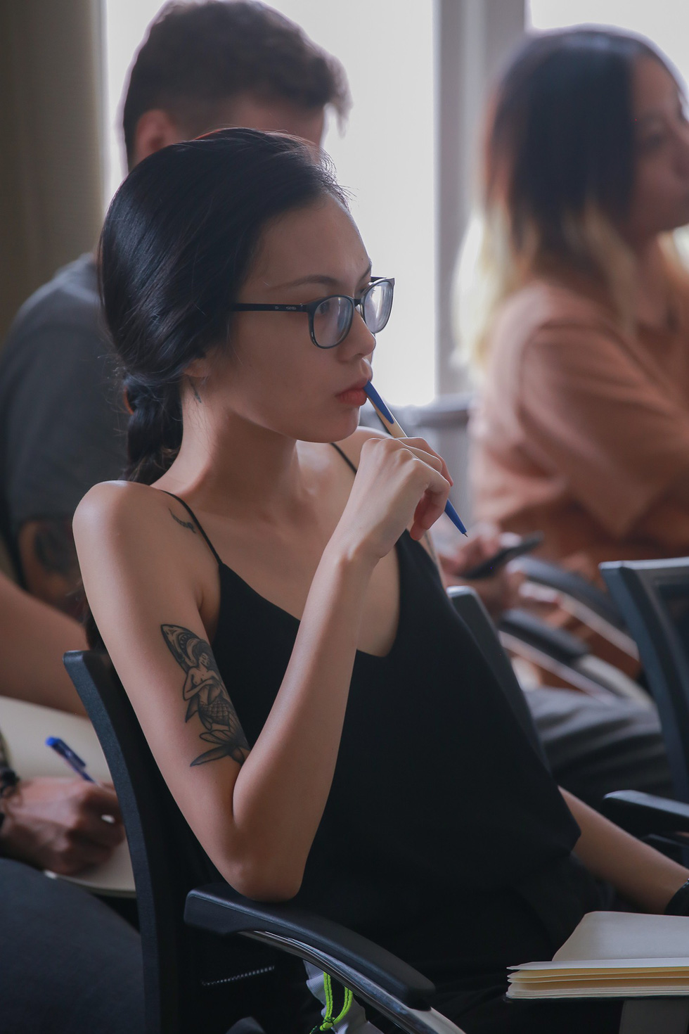 Hà Lan của Mắt biếc học diễn xuất ở Gặp gỡ mùa thu - Ảnh 7. Hà Lan của Mắt biếc học diễn xuất ở Gặp gỡ mùa thu - Ảnh 7.