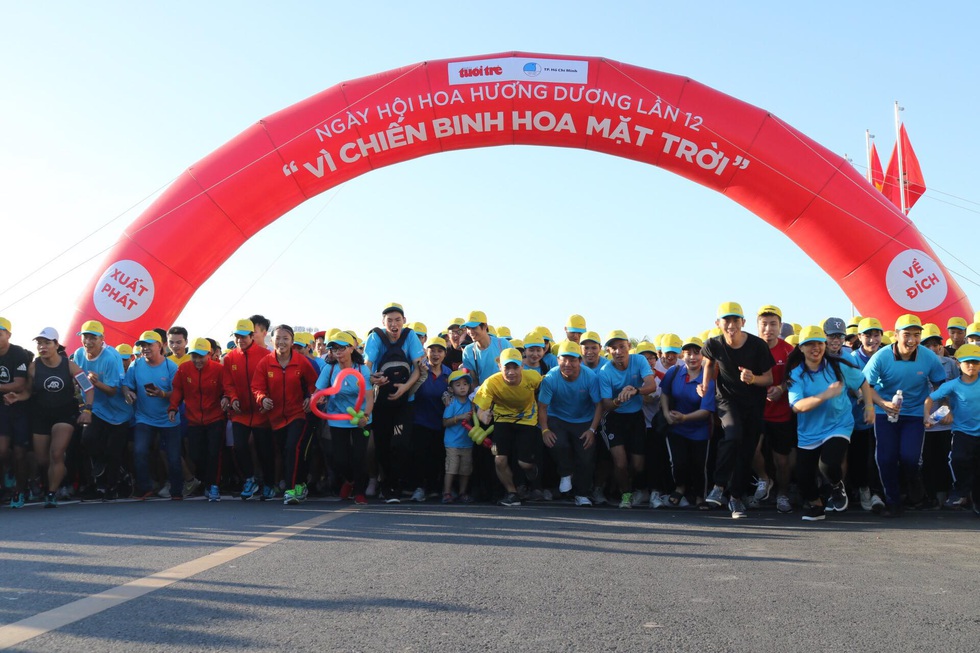 Hơn 1,5 tỉ đồng ủng hộ bệnh nhi ung thư tại Ngày hội Hoa hướng dương 2019 - Ảnh 6. Hơn 1,5 tỉ đồng ủng hộ bệnh nhi ung thư tại Ngày hội Hoa hướng dương 2019 - Ảnh 6.