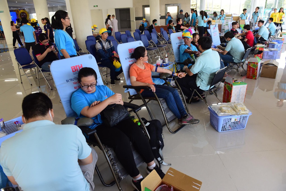 Hơn 1,5 tỉ đồng ủng hộ bệnh nhi ung thư tại Ngày hội Hoa hướng dương 2019 - Ảnh 20. Hơn 1,5 tỉ đồng ủng hộ bệnh nhi ung thư tại Ngày hội Hoa hướng dương 2019 - Ảnh 20.