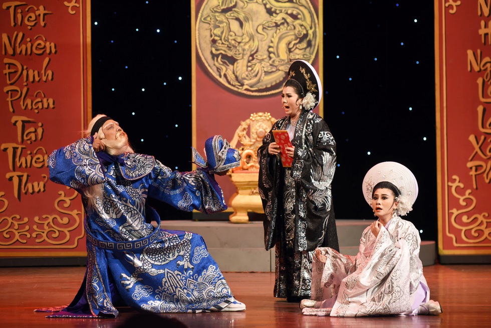 Sân khấu 2019: Khan kịch bản hay, khán giả giảm, sàn diễn thu hẹp - Ảnh 4. Sân khấu 2019: Khan kịch bản hay, khán giả giảm, sàn diễn thu hẹp - Ảnh 4.