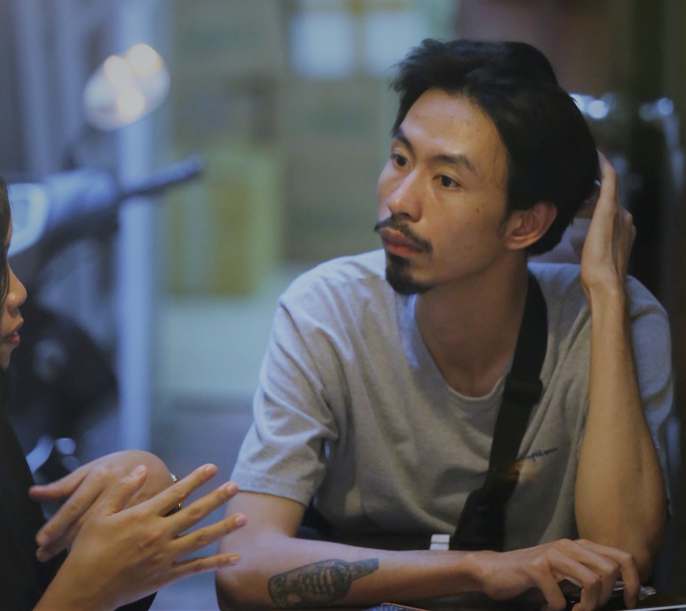 Đen Vâu: Thỏa giấc mơ đứng trên sân khấu, được rap trước hàng trăm ngàn người - Ảnh 4. Đen Vâu: Thỏa giấc mơ đứng trên sân khấu, được rap trước hàng trăm ngàn người - Ảnh 4.