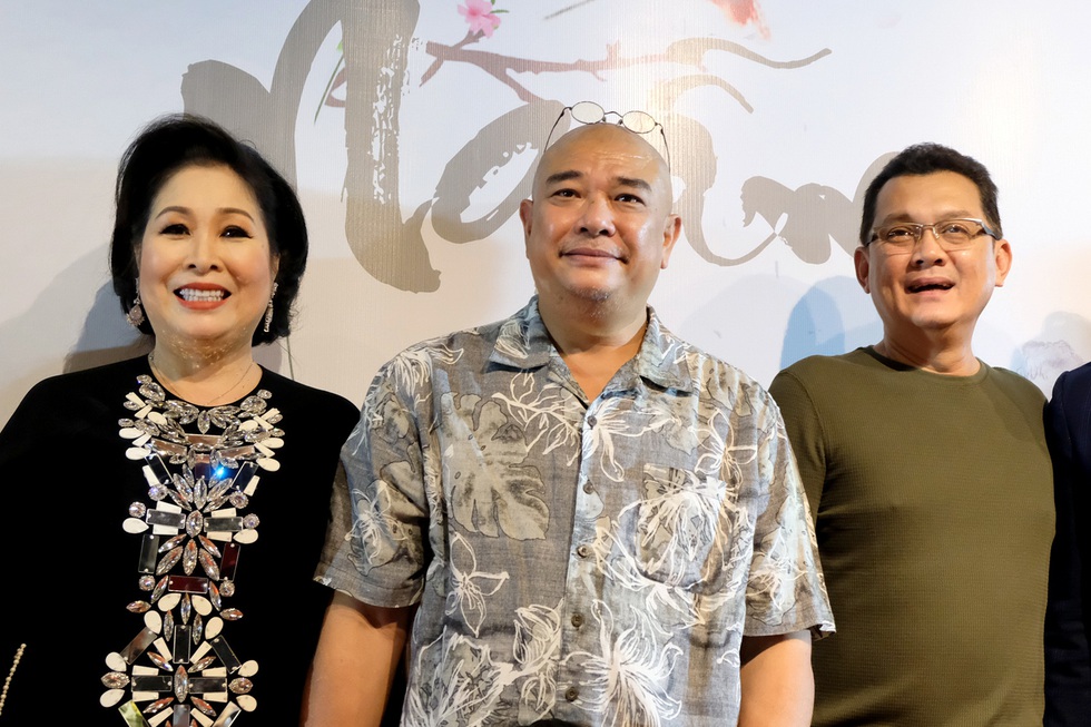 Minh Luân đầu tư vào sân khấu kịch Hồng Vân - Chợ Lớn - Ảnh 7. Minh Luân đầu tư vào sân khấu kịch Hồng Vân - Chợ Lớn - Ảnh 7.