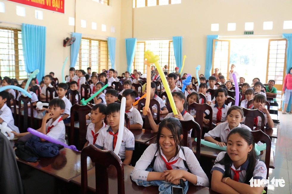 Cây mùa xuân 2019 vui tết với học sinh ở Tây Ninh - Ảnh 2. Cây mùa xuân 2019 vui tết với học sinh ở Tây Ninh - Ảnh 2.