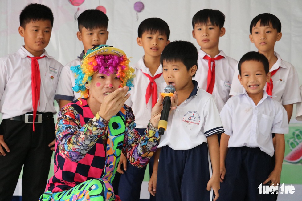 Cây mùa xuân 2019 vui tết với học sinh ở Tây Ninh - Ảnh 5. Cây mùa xuân 2019 vui tết với học sinh ở Tây Ninh - Ảnh 5.