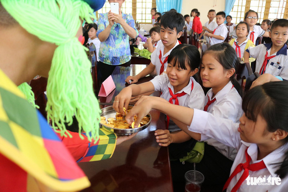 Cây mùa xuân 2019 vui tết với học sinh ở Tây Ninh - Ảnh 3. Cây mùa xuân 2019 vui tết với học sinh ở Tây Ninh - Ảnh 3.
