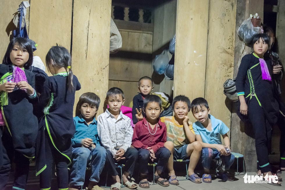 Độc đáo lễ Tủ Cải đặt tên âm cho trẻ nhỏ - Ảnh 6. Độc đáo lễ Tủ Cải đặt tên âm cho trẻ nhỏ - Ảnh 6.