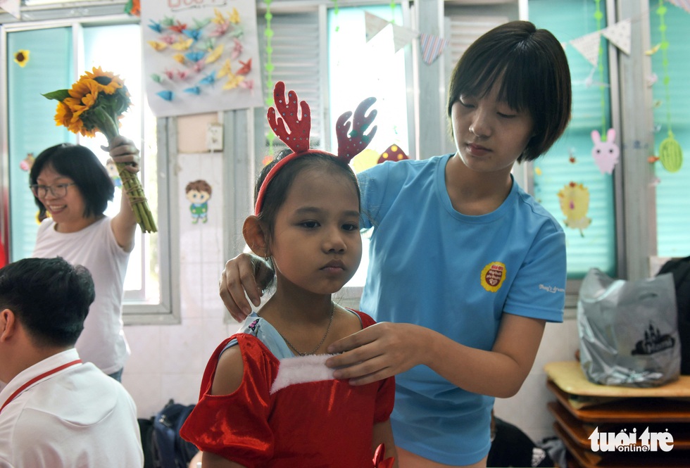 Hàng chục chiến binh, siêu anh hùng... xuất hiện trong bệnh viện - Ảnh 12. Hàng chục chiến binh, siêu anh hùng... xuất hiện trong bệnh viện - Ảnh 12.