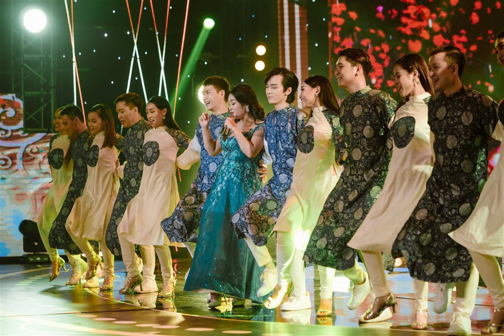 Đen Vâu, Anna Trương, Noo Phước Thịnh xuất hiện trong Chúc xuân 2019 - Ảnh 7. Đen Vâu, Anna Trương, Noo Phước Thịnh xuất hiện trong Chúc xuân 2019 - Ảnh 7.