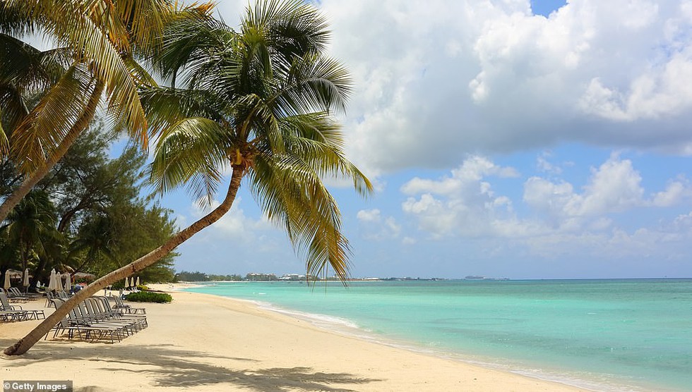 TripAdvisor bình chọn những bãi biển đẹp nhất thế giới 2019 - Ảnh 10. TripAdvisor bình chọn những bãi biển đẹp nhất thế giới 2019 - Ảnh 10.