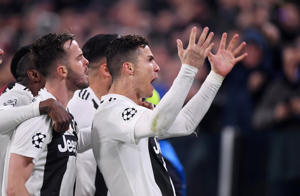 Xem siêu nhân Ronaldo đánh bại Atletico Madrid qua ảnh - Ảnh 10. Xem siêu nhân Ronaldo đánh bại Atletico Madrid qua ảnh - Ảnh 10.