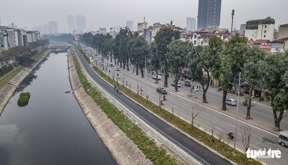 Hà Nội sắp có tuyến đường dành cho người đi bộ cạnh sông Tô Lịch - Ảnh 2. Hà Nội sắp có tuyến đường dành cho người đi bộ cạnh sông Tô Lịch - Ảnh 2.