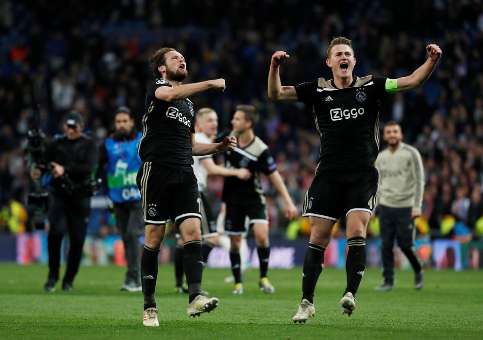 Chùm ảnh Real Madrid thảm bại trước Ajax - Ảnh 11. Chùm ảnh Real Madrid thảm bại trước Ajax - Ảnh 11.