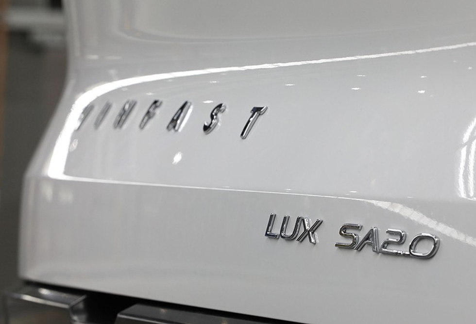 Cận cảnh xe chiếc VinFast Lux SA2.0 đầu tiên vừa xuất xưởng - Ảnh 10.