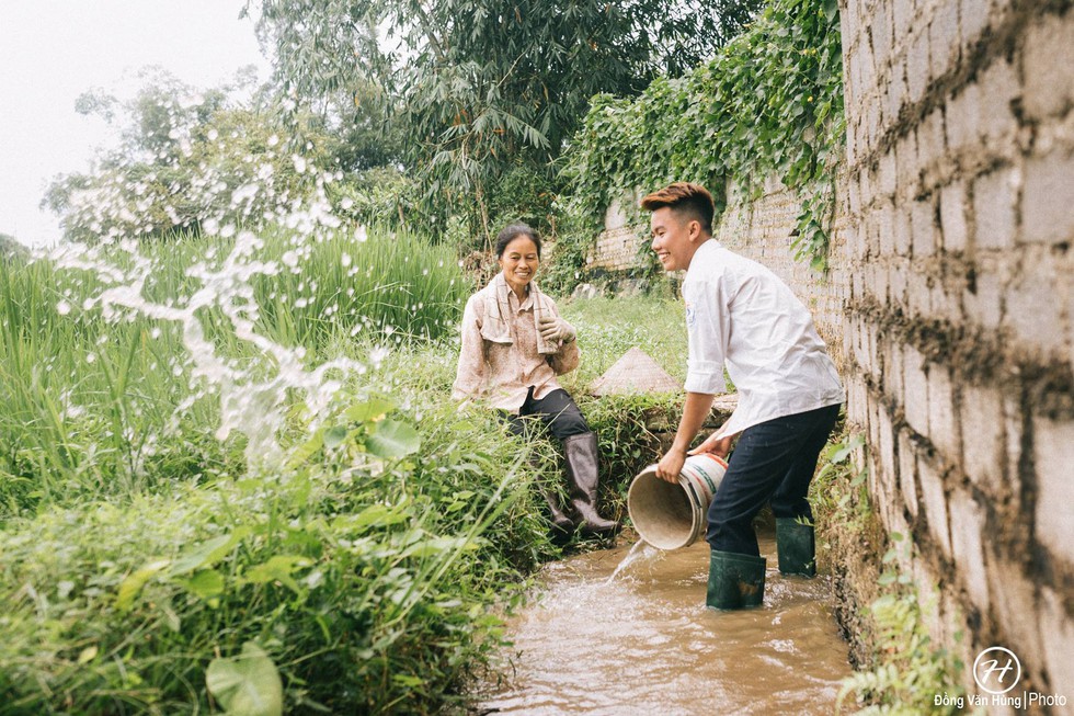 Bộ ảnh ý nghĩa ngày 8-3: Mẹ là cả tuổi thơ - Ảnh 5. Bộ ảnh ý nghĩa ngày 8-3: Mẹ là cả tuổi thơ - Ảnh 5.