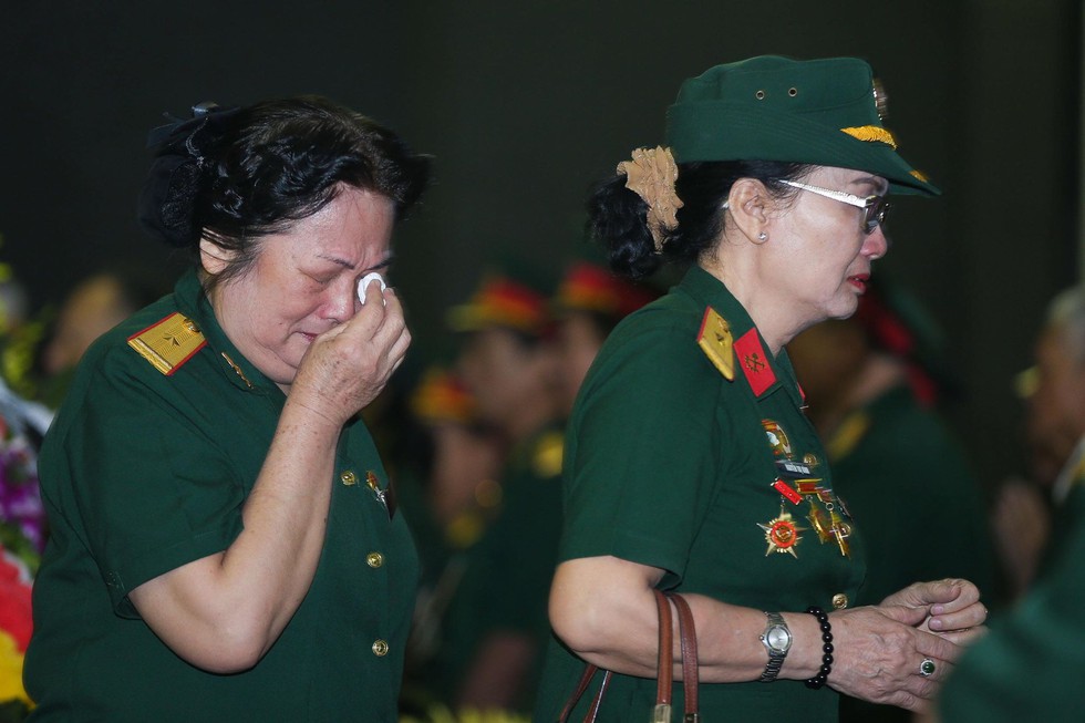 Nghiêng mình tiễn biệt Trung tướng Đồng Sỹ Nguyên - Ảnh 13. Nghiêng mình tiễn biệt Trung tướng Đồng Sỹ Nguyên - Ảnh 13.