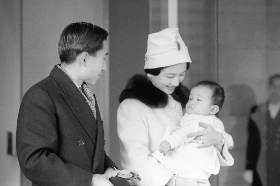 Những hình ảnh ghi dấu cuộc đời Nhật hoàng Akihito - Ảnh 13.