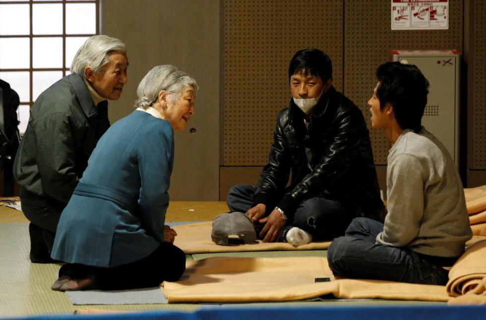 Những hình ảnh ghi dấu cuộc đời Nhật hoàng Akihito - Ảnh 21.