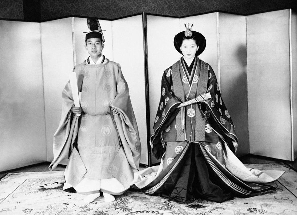 Những hình ảnh ghi dấu cuộc đời Nhật hoàng Akihito - Ảnh 7.
