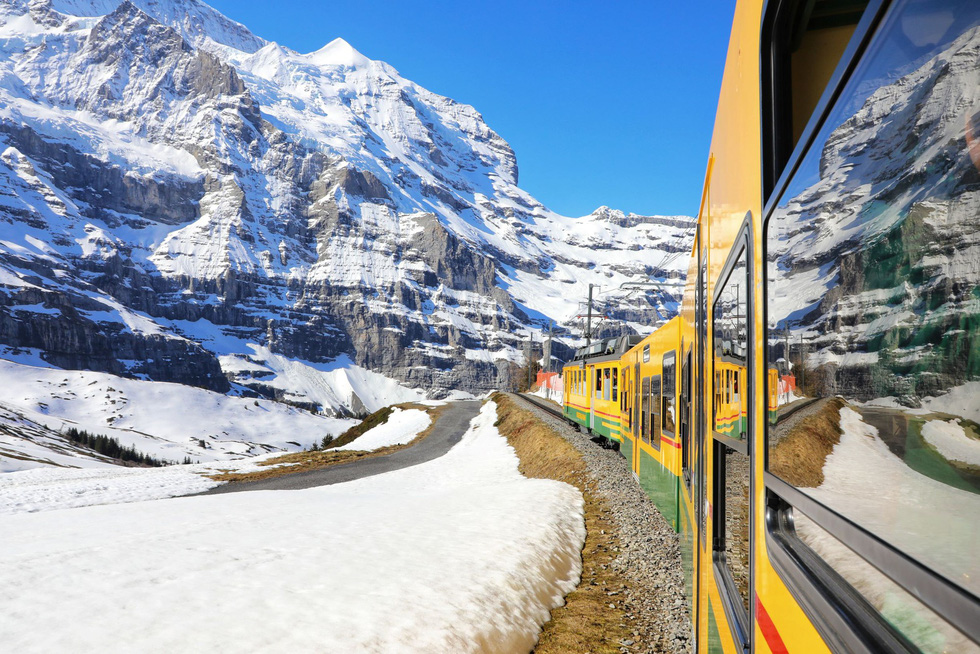 Nóc nhà châu Âu Jungfrau - kỳ quan tuyết trắng trên dãy Alps - Ảnh 3.