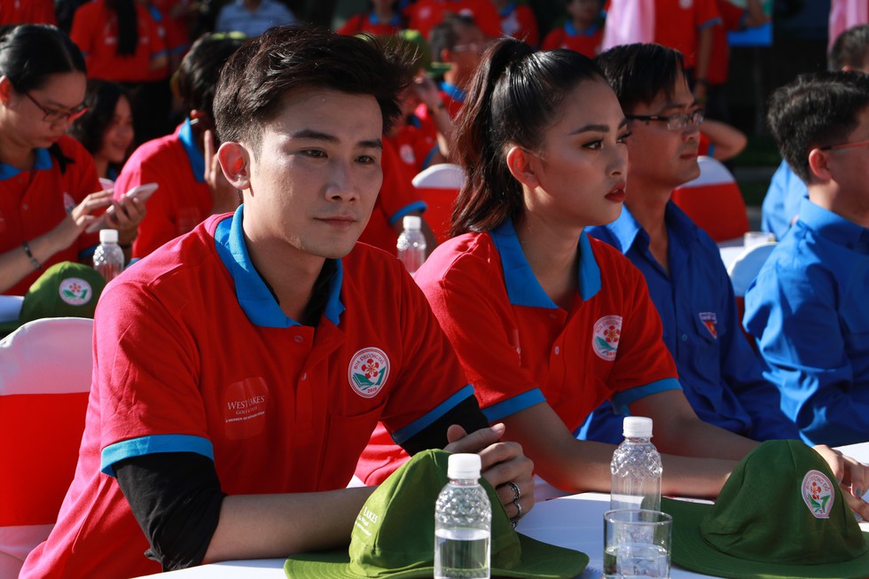 TP.HCM khởi động chiến dịch tình nguyện hè, kết nối yêu thương - Ảnh 7. TP.HCM khởi động chiến dịch tình nguyện hè, kết nối yêu thương - Ảnh 7.