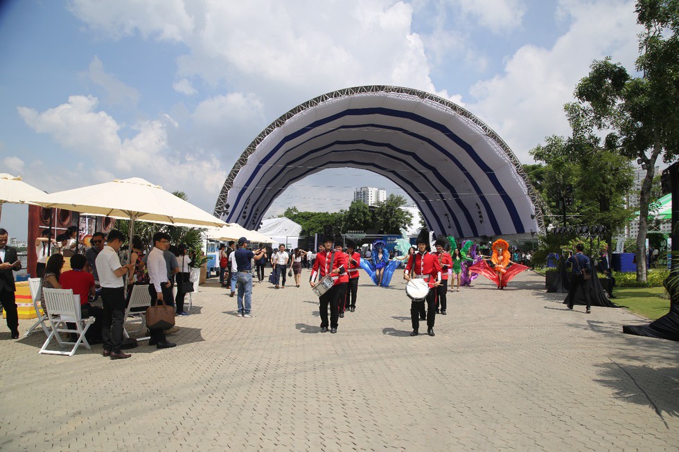 Tổ hợp du lịch nghỉ dưỡng giải trí tăng nhiệt Novaland Expo 2019 - Ảnh 6. Tổ hợp du lịch nghỉ dưỡng giải trí tăng nhiệt Novaland Expo 2019 - Ảnh 6.