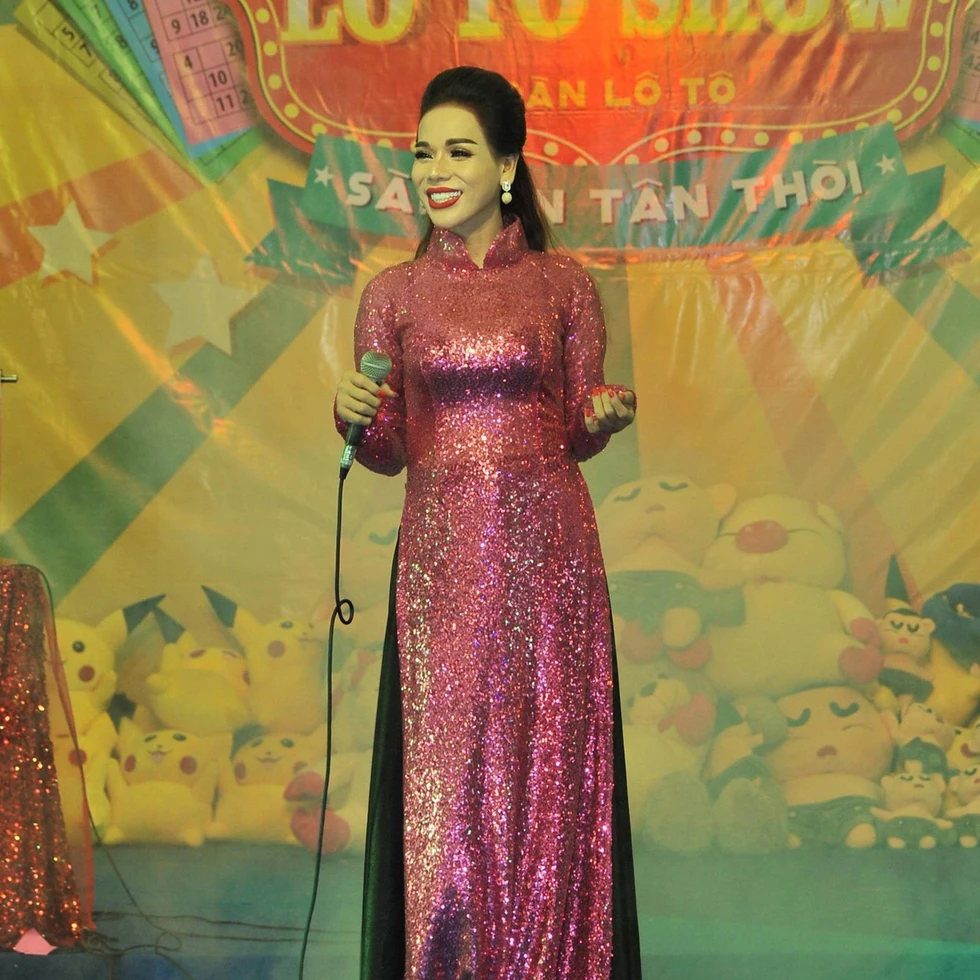 Lô tô và những bóng hồng chuyển giới - Kỳ 5: Dạ Thảo và dấu ấn cá nhân - Ảnh 1. Lô tô và những bóng hồng chuyển giới - Kỳ 5: Dạ Thảo và dấu ấn cá nhân - Ảnh 1.
