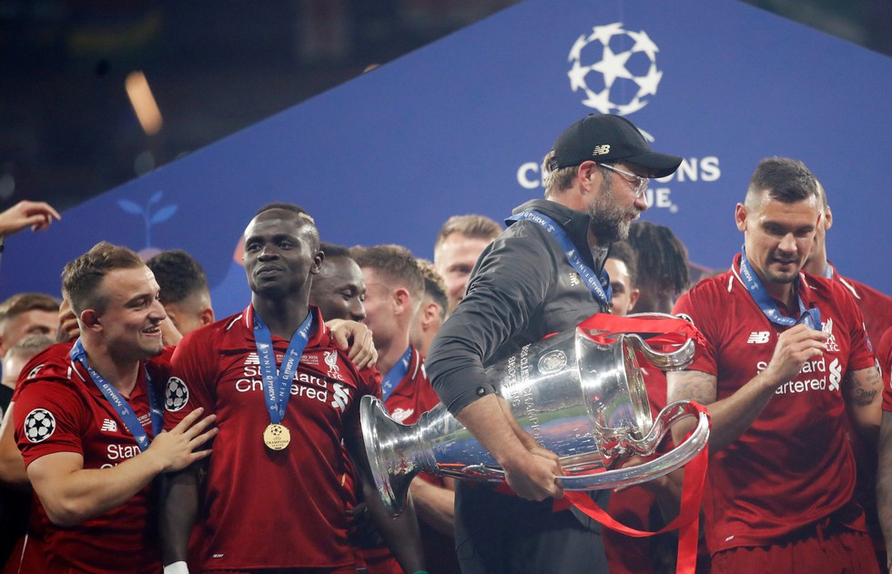 Liverpool tưng bừng ăn mừng chức vô địch Champions League - Ảnh 15. Liverpool tưng bừng ăn mừng chức vô địch Champions League - Ảnh 15.