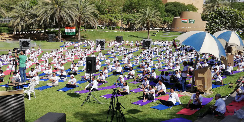 Tập yoga khắp nơi trên địa cầu chào mừng Ngày quốc tế yoga - Ảnh 9.
