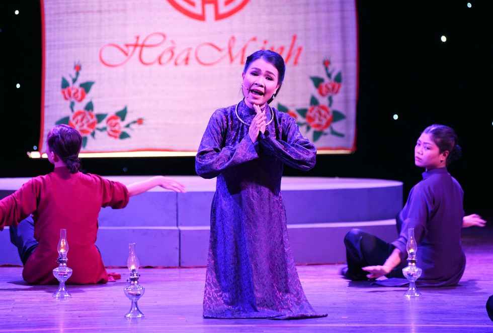 Đạo diễn kịch nói làm cải lương - Ảnh 8. Đạo diễn kịch nói làm cải lương - Ảnh 8.