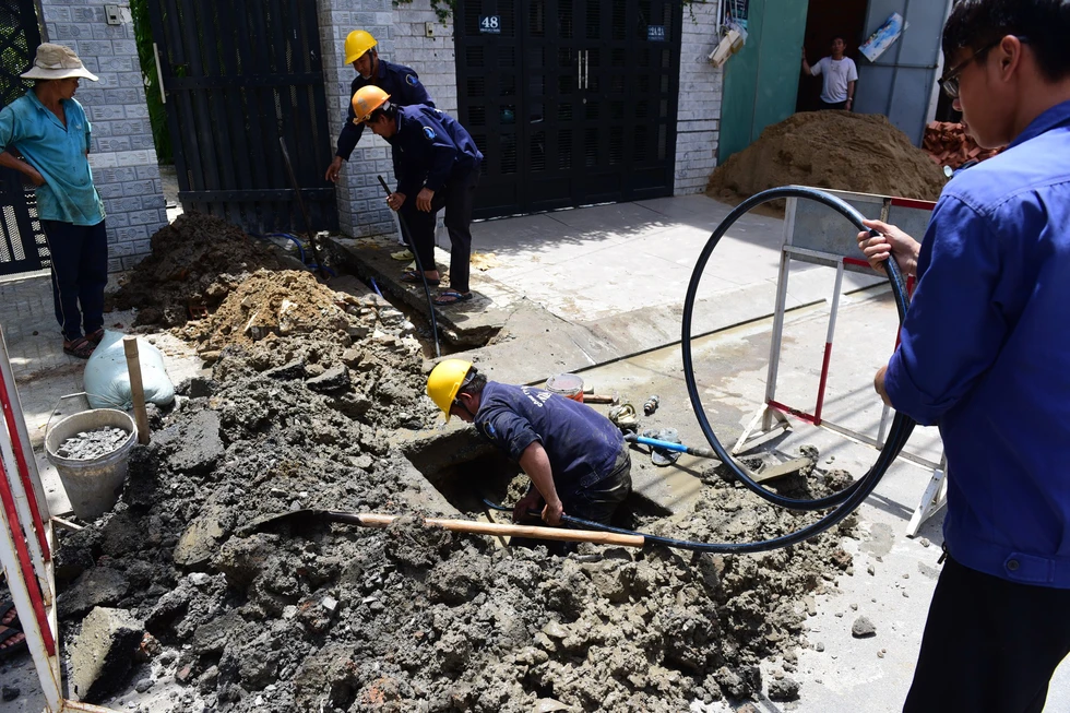 Những bác sĩ ống nước - Ảnh 4. Những bác sĩ ống nước - Ảnh 4.