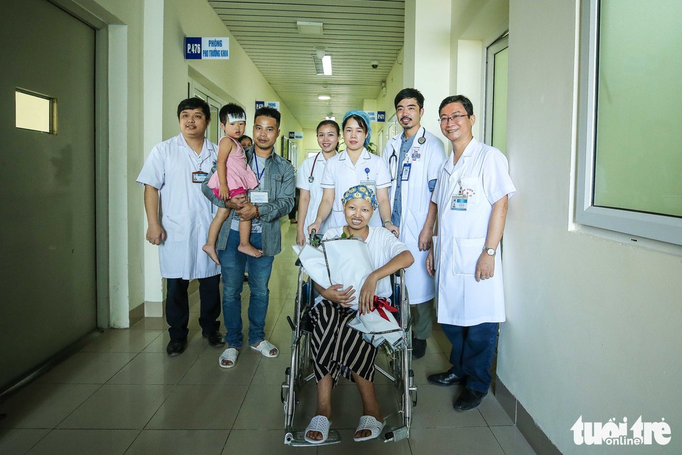 55 ngày diệu kỳ của mẹ Liên và bé Bình An - Ảnh 9. 55 ngày diệu kỳ của mẹ Liên và bé Bình An - Ảnh 9.