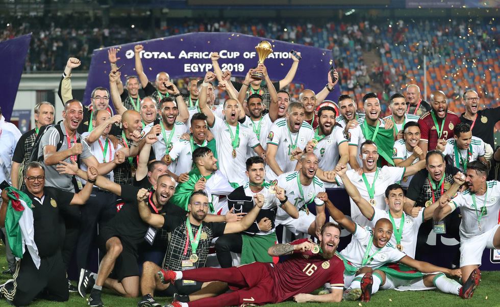 Algeria ăn mừng trong phấn khích sau khi lên ngôi vô địch CAN 2019 - Ảnh 10. Algeria ăn mừng trong phấn khích sau khi lên ngôi vô địch CAN 2019 - Ảnh 10.
