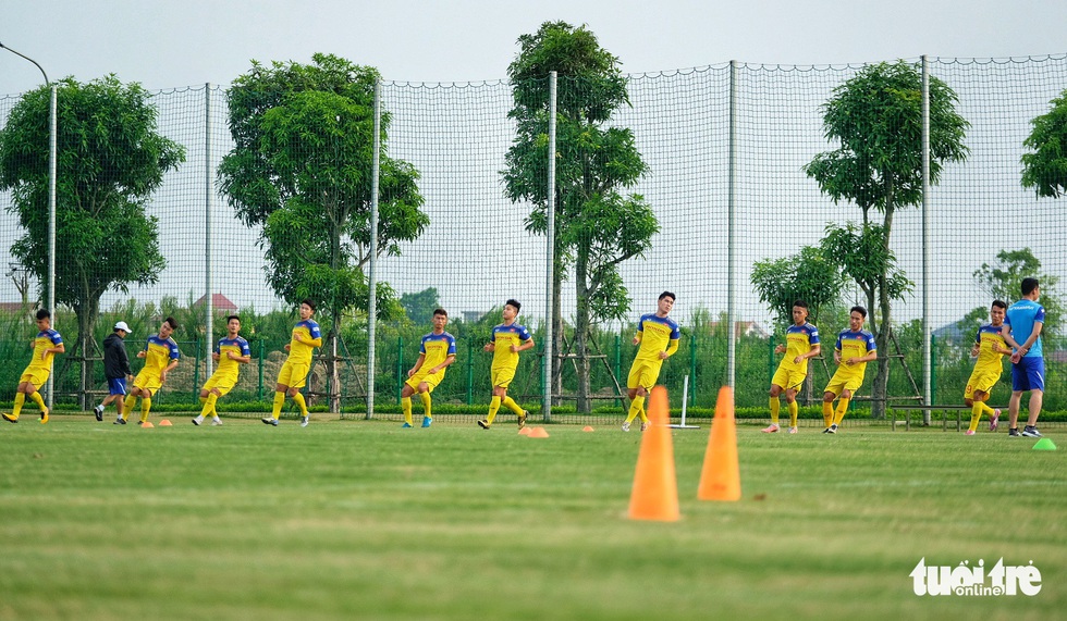 HLV Park Hang-seo hướng dẫn U22 Việt Nam chuẩn bị SEA Games 30 - Ảnh 3. HLV Park Hang-seo hướng dẫn U22 Việt Nam chuẩn bị SEA Games 30 - Ảnh 3.