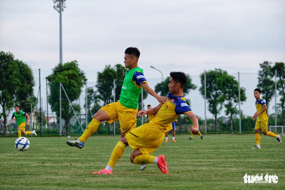 HLV Park Hang-seo hướng dẫn U22 Việt Nam chuẩn bị SEA Games 30 - Ảnh 8. HLV Park Hang-seo hướng dẫn U22 Việt Nam chuẩn bị SEA Games 30 - Ảnh 8.
