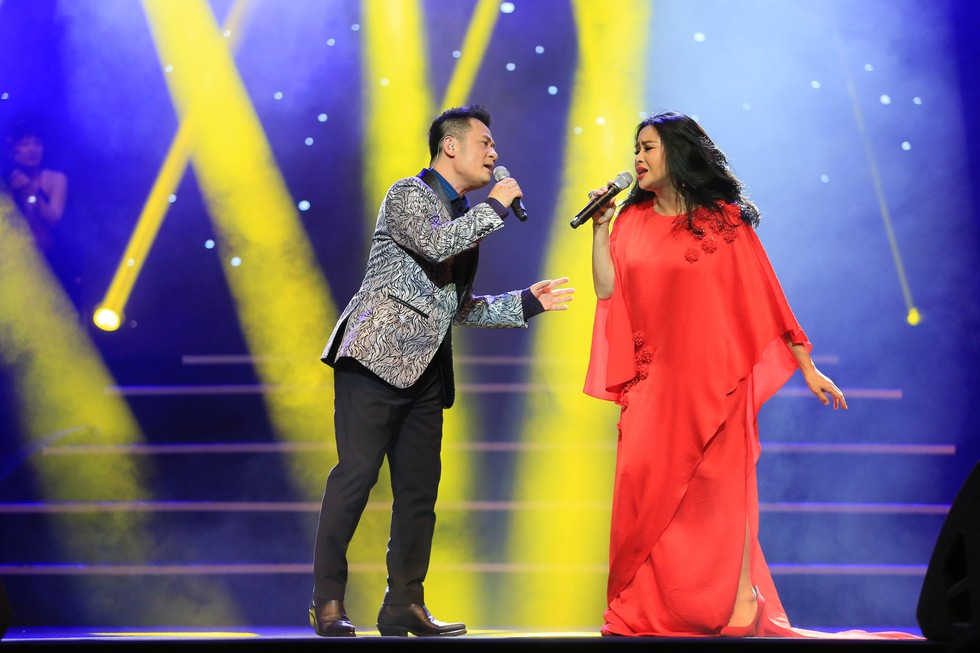 Liveshow Bằng Kiều và 3 diva ăn theo Về nhà đi con - Ảnh 5. Liveshow Bằng Kiều và 3 diva ăn theo Về nhà đi con - Ảnh 5.