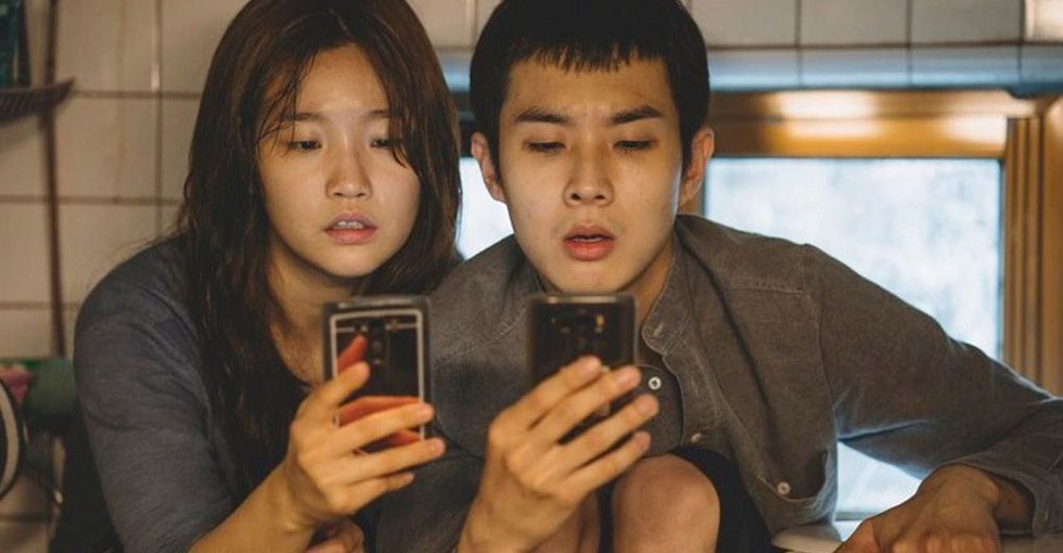 Ly hôn xong, Song Joong Ki vô top ‘nam thần một mí’ - Ảnh 10. Ly hôn xong, Song Joong Ki vô top ‘nam thần một mí’ - Ảnh 10.